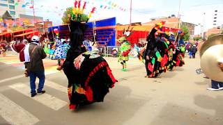 Carnaval de Oruro Waka Waka traditional Bolivian dancing Oruro Carnival HD long version [upl. by Hakceber40]