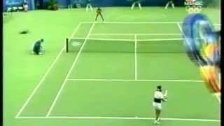 Fantastic rally between Venus Williams and Arantxa Sanchez Vicario [upl. by Aicemaj668]