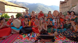 Ferroudja  Assa Tamaghra  Urar n lxalath  Chant Traditionnel Kabyle [upl. by Aleyak887]