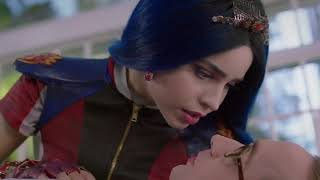 Descendants 3  Evie Kisses Doug  Clip 21 [upl. by Ain]