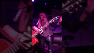 Kelsea Ballerini quotDibsquot Acoustic [upl. by Autumn]