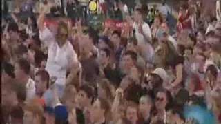 YouTube  Fatboy Slim Gig At Brighton Beach 250000 People [upl. by Oran237]