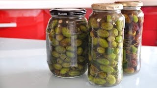 Aceitunas partidas o machacadas  Olives trencades  Recetas Mallorquinas [upl. by Remos]