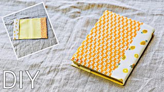 型紙なしで気ままに作る 簡単かわいいブックカバーの作り方 好きなサイズで作れます！ Fabric book cover tutorial ピクセルスタジオ使用 [upl. by Ajnos]