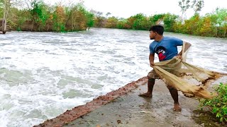 Unbelievable Cast Net Fishing  Fisherman vs River Catch Netting [upl. by Leilah173]