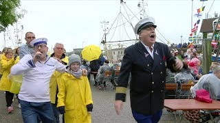 Klaus amp Klaus  An der Nordseeküste  ZDF Fernsehgarten on tour Neuharlingersiel 29092019 [upl. by Llehsyt407]